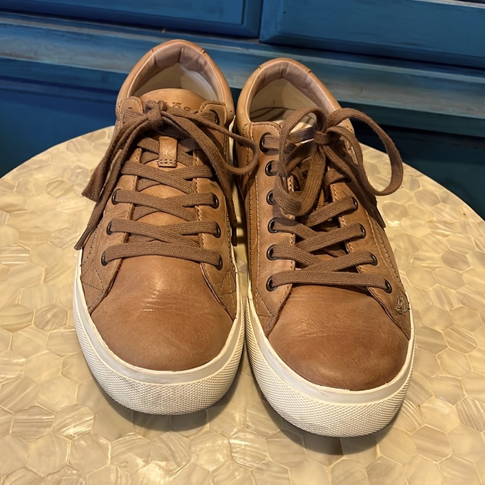 Taos sneakers